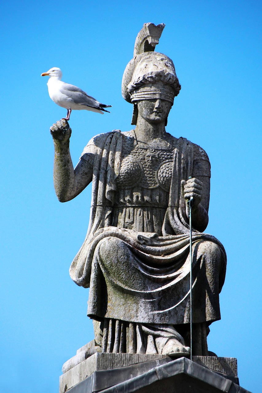 découvrez quel statut juridique est idéal pour votre entreprise afin d'optimiser votre gestion, votre fiscalité et votre responsabilité.