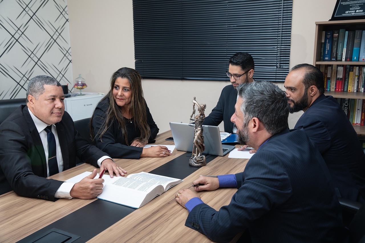 Auto-entrepreneur, SASU, EURL : quel statut juridique choisir pour se lancer ? découvrez le statut juridique de votre entreprise : définition, implications légales et conseils pour choisir le bon cadre.