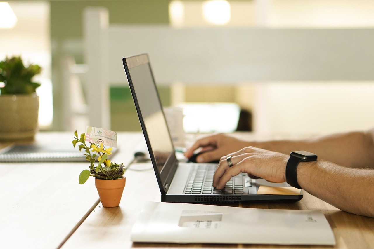 8 hacks de productivité pour abattre plus de travail en moins de temps. améliorez votre efficacité et organisez votre temps grâce à nos conseils et outils de productivité innovants.